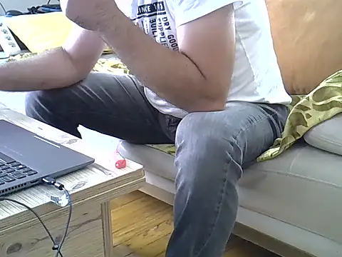 Snapshot of Amigo350535 chatting on June 27, 2026, 12:33 pm Amigo350535 online show from June 27, 2026, 12:33 pm
