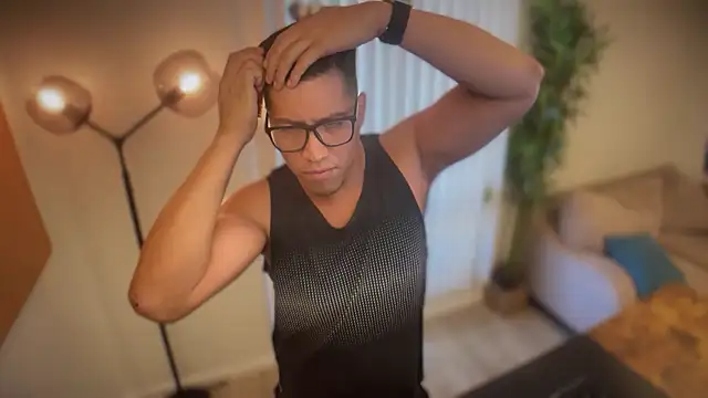austinfxxx online show from October 24, 2025, 5:31 pm