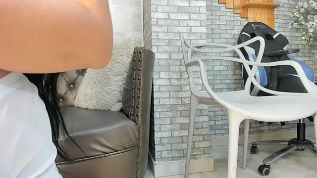 Alisonn Doll online show from February 7, 2026, 6:33 pm