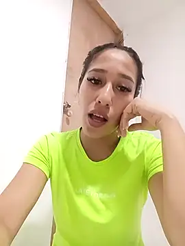 Amelia Rivas online show from December 17, 2025, 4:51 am