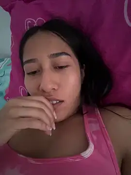 Amelia Rivas online show from February 9, 2026, 3:27 pm