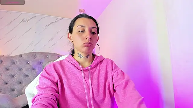 Iris  77 online show from November 3, 2025, 4:30 pm