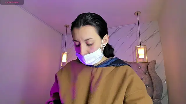 Iris  77 online show from December 15, 2025, 6:45 pm