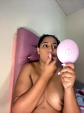 jesicamonroe44 online show from December 18, 2025, 1:28 pm