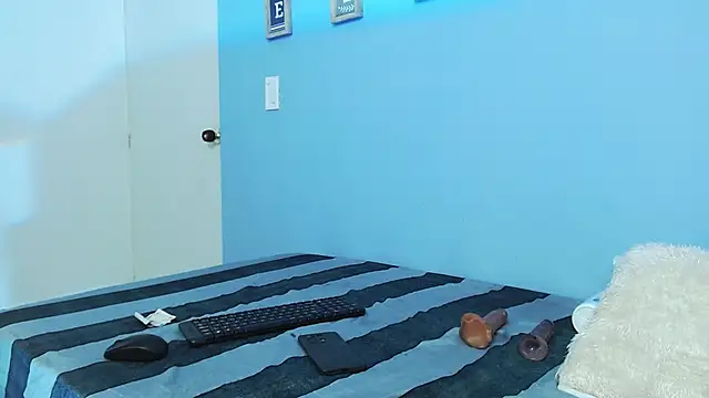 luna hawks online show from October 24, 2025, 6:21 am