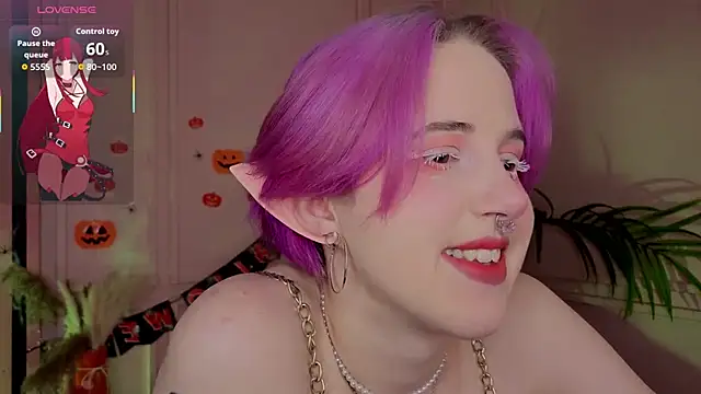 Snapshot of luna_son chatting on October 30, 2025, 9:37 pm luna son online show from October 30, 2025, 9:37 pm