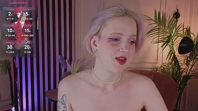 Snapshot of luna_son chatting on November 23, 2025, 6:02 am luna son online show from November 23, 2025, 6:02 am