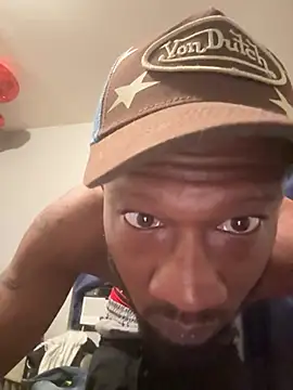 Brooklynboi478 online show from May 3, 2026, 5:46 am