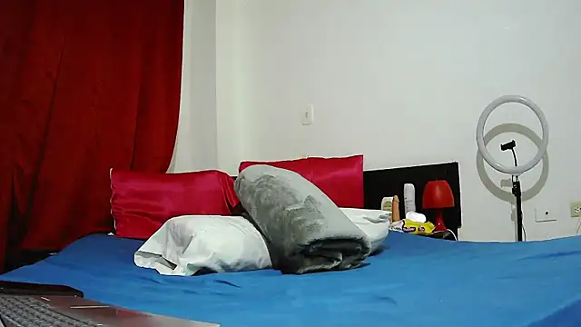 Snapshot of MissAsly chatting on November 15, 2025, 10:34 am MissAsly online show from November 15, 2025, 10:34 am