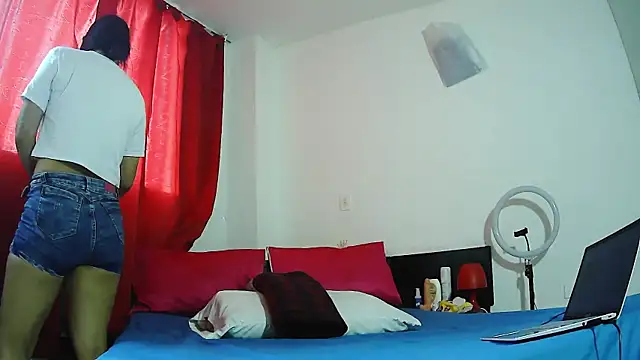 Snapshot of MissAsly chatting on November 16, 2025, 4:34 pm MissAsly online show from November 16, 2025, 4:34 pm