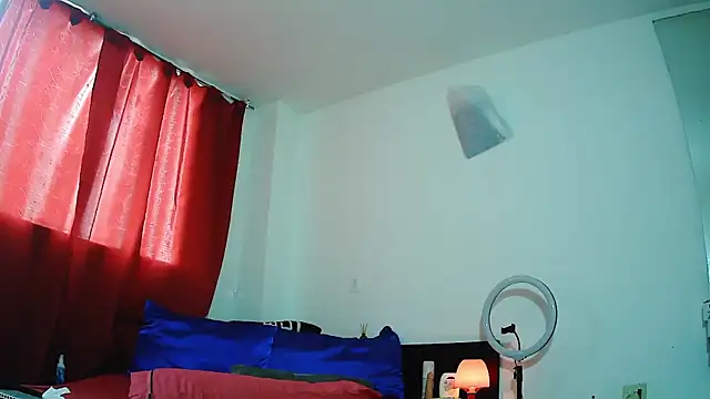 Snapshot of MissAsly chatting on November 24, 2025, 5:34 pm MissAsly online show from November 24, 2025, 5:34 pm