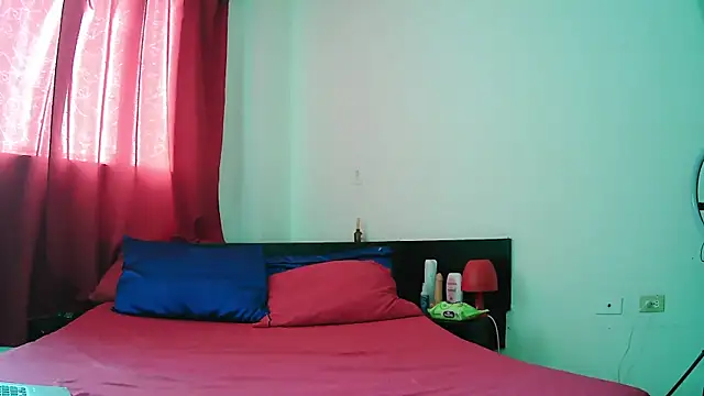 Snapshot of MissAsly chatting on December 4, 2025, 4:16 pm MissAsly online show from December 4, 2025, 4:16 pm