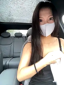 xiaojiu-6 online show from October 18, 2025, 6:58 am