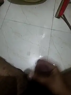 coolboy2626 online show from April 28, 2026, 3:44 am