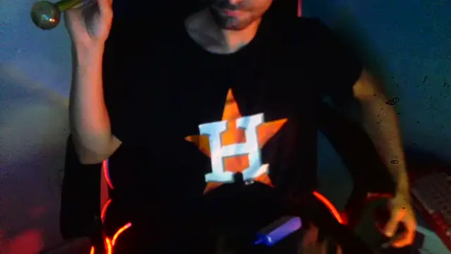 highinhtxx online show from March 12, 2026, 8:26 pm