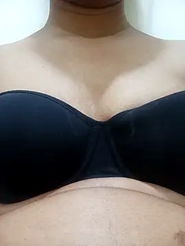 sweetysmita online show from April 28, 2026, 2:55 pm