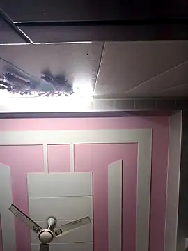 Snapshot of Tanya-905 chatting on April 8, 2026, 5:35 pm Tanya-905 online show from April 8, 2026, 5:35 pm