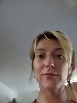 Snapshot of silentasachurchmouse chatting on October 1, 2025, 3:40 pm silentasachurchmouse online show from October 1, 2025, 3:40 pm