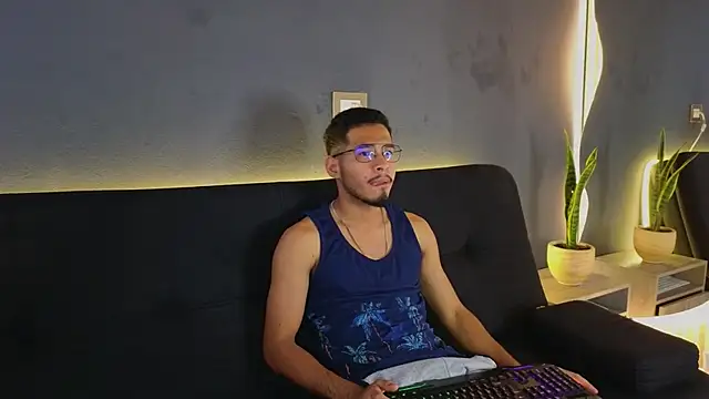 Snapshot of Jaybrown__1 chatting on October 25, 2025, 12:56 pm Jaybrown 1 online show from October 25, 2025, 12:56 pm