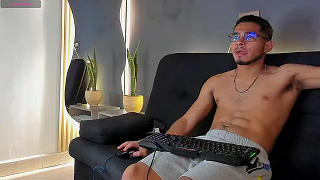 Snapshot of Jaybrown__1 chatting on November 2, 2025, 3:53 am Jaybrown 1 online show from November 2, 2025, 3:53 am