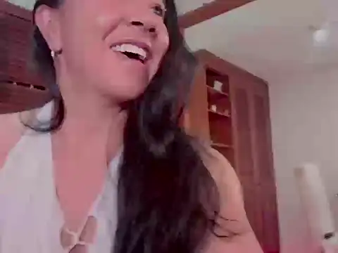 Snapshot of Talia__velvet chatting on December 14, 2025, 8:52 am Talia velvet online show from December 14, 2025, 8:52 am