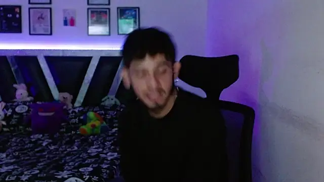 Snapshot of Sebasxxl12 chatting on October 9, 2025, 3:37 am Sebasxxl12 online show from October 9, 2025, 3:37 am