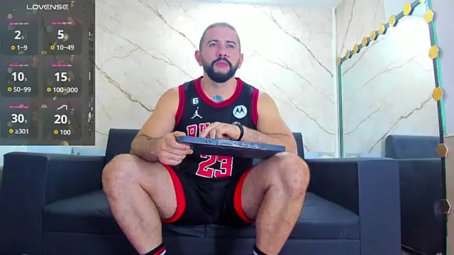 Snapshot of isaac_franko chatting on November 2, 2025, 10:01 pm isaac franko online show from November 2, 2025, 10:01 pm