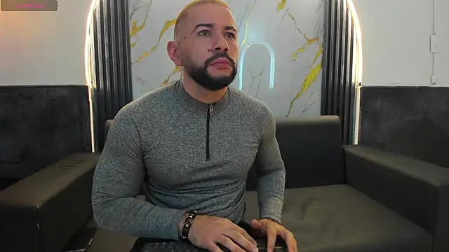 Snapshot of isaac_franko chatting on November 10, 2025, 9:03 pm isaac franko online show from November 10, 2025, 9:03 pm