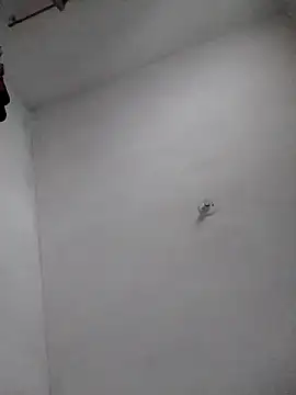 misteriosabb000 online show from October 7, 2025, 9:06 am