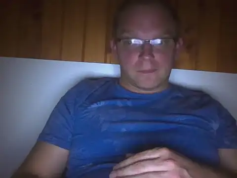 Snapshot of Rado2812 chatting on October 6, 2025, 7:00 pm Rado2812 online show from October 6, 2025, 7:00 pm