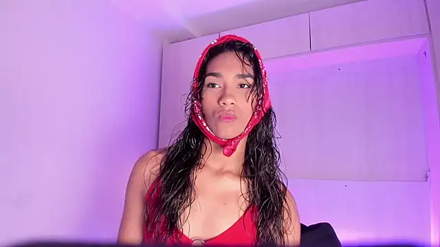 AnahiCollins online show from March 7, 2026, 11:40 am