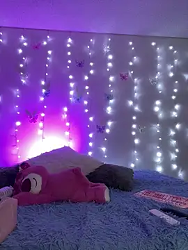 Snapshot of Candyyy_11 chatting on October 24, 2025, 7:21 pm Candyyy 11 online show from October 24, 2025, 7:21 pm