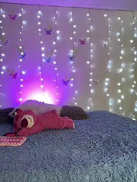 Snapshot of Candyyy_11 chatting on October 29, 2025, 7:48 pm Candyyy 11 online show from October 29, 2025, 7:48 pm