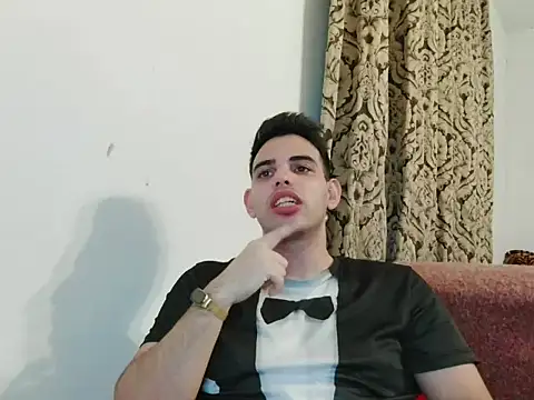Snapshot of _Djonson_ chatting on October 12, 2025, 4:28 pm  Djonson  online show from October 12, 2025, 4:28 pm