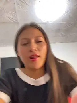 Cielo6925 online show from September 30, 2025, 3:06 pm