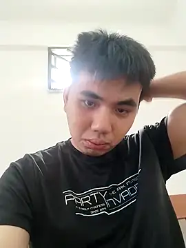 Snapshot of henry9933 chatting on September 28, 2025, 1:44 am henry9933 online show from September 28, 2025, 1:44 am