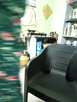 Tamilselviroja- online show from April 3, 2026, 3:43 pm