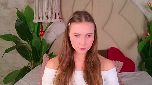 Snapshot of OliviaLay chatting on November 13, 2025, 11:42 am OliviaLay online show from November 13, 2025, 11:42 am