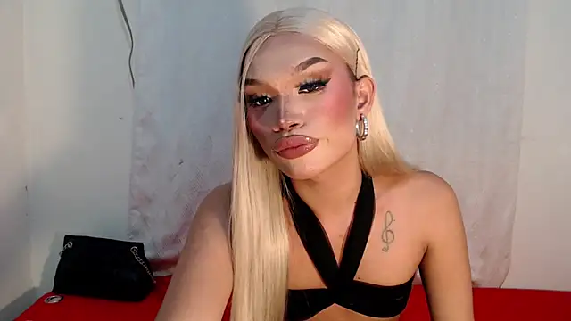 Snapshot of amandareddragon chatting on November 8, 2025, 10:15 am amandareddragon online show from November 8, 2025, 10:15 am