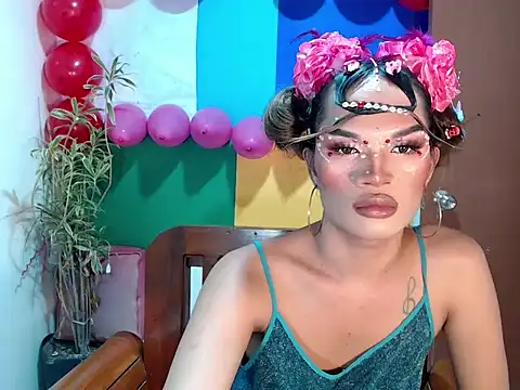 Snapshot of amandareddragon chatting on February 10, 2026, 1:53 am amandareddragon online show from February 10, 2026, 1:53 am