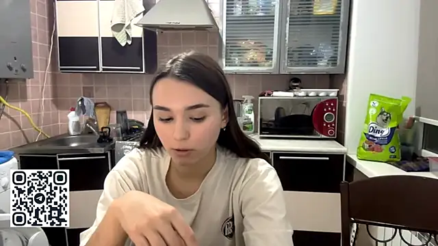 Snapshot of JaneFosterxx chatting on November 17, 2025, 5:08 pm JaneFosterxx online show from November 17, 2025, 5:08 pm