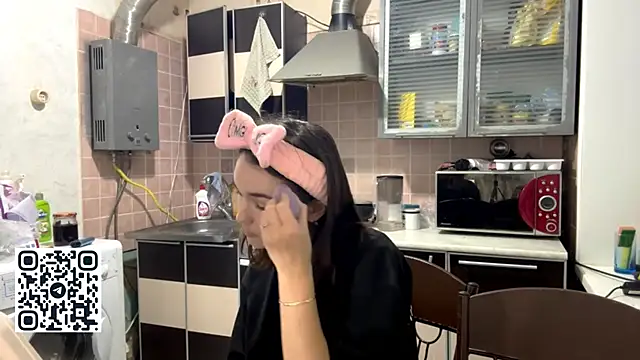 Snapshot of JaneFosterxx chatting on November 21, 2025, 2:05 pm JaneFosterxx online show from November 21, 2025, 2:05 pm