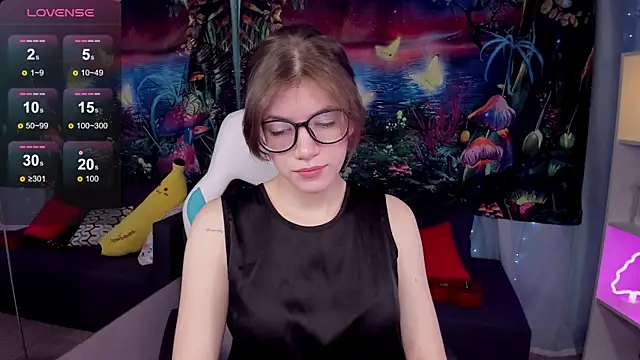 Snapshot of CathyAdams chatting on December 15, 2025, 5:23 am CathyAdams online show from December 15, 2025, 5:23 am