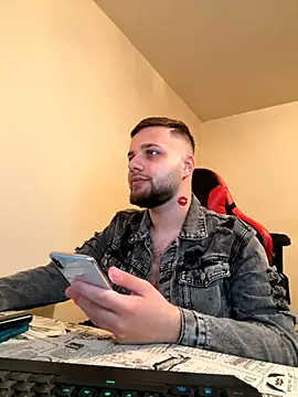 Snapshot of KingAdonisss chatting on November 15, 2025, 4:25 pm KingAdonisss online show from November 15, 2025, 4:25 pm