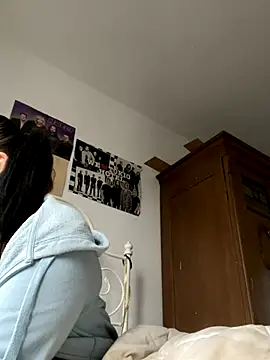 SweetieLina online show from October 8, 2025, 8:12 am