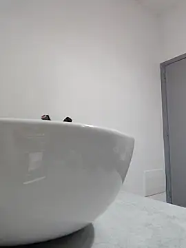 sexyguenda online show from March 31, 2026, 3:56 pm