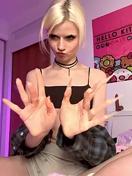 bunnyirisluv online show from January 17, 2026, 6:11 pm