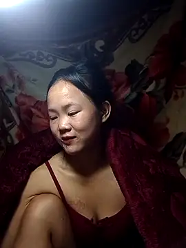 Alice wo online show from October 31, 2025, 11:17 pm