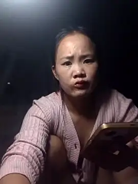 Alice wo online show from November 8, 2025, 10:19 pm