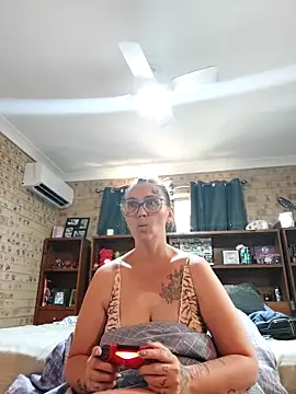 Snapshot of Sinful_Kait_XX chatting on November 12, 2025, 3:40 am Sinful Kait XX online show from November 12, 2025, 3:40 am